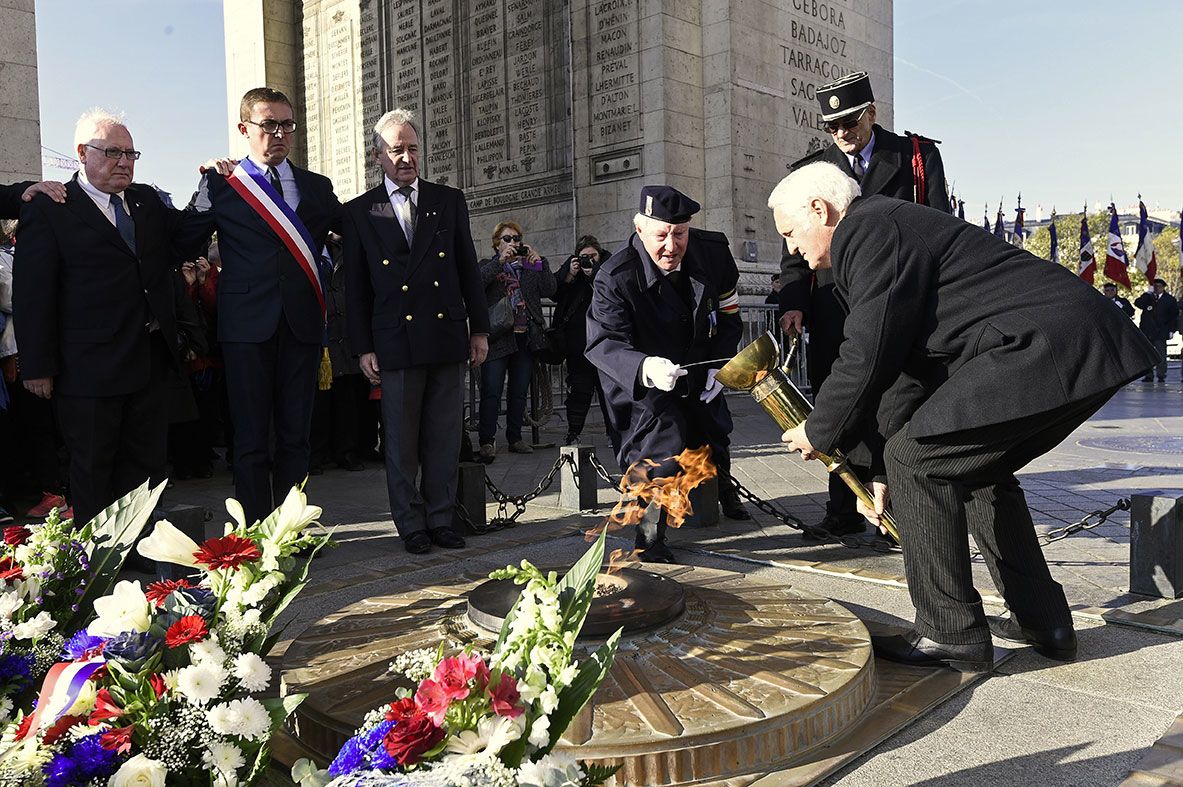 Il Y A 100 Ans, De Verdun à L'Arc De Triomphe, L'histoire Du Soldat Inconnu